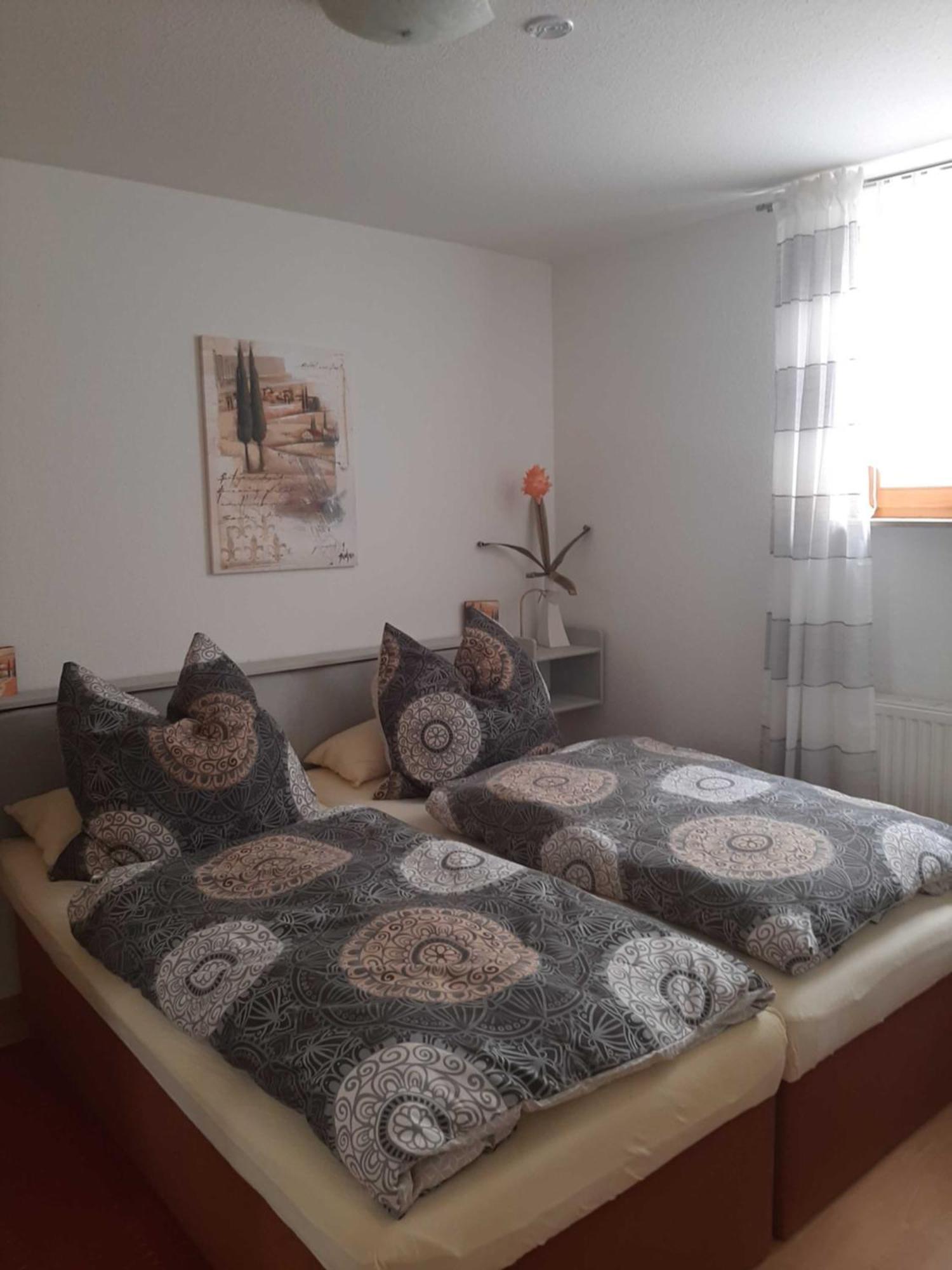 Ferienwohnung Am Suedhang 에텐하임 외부 사진